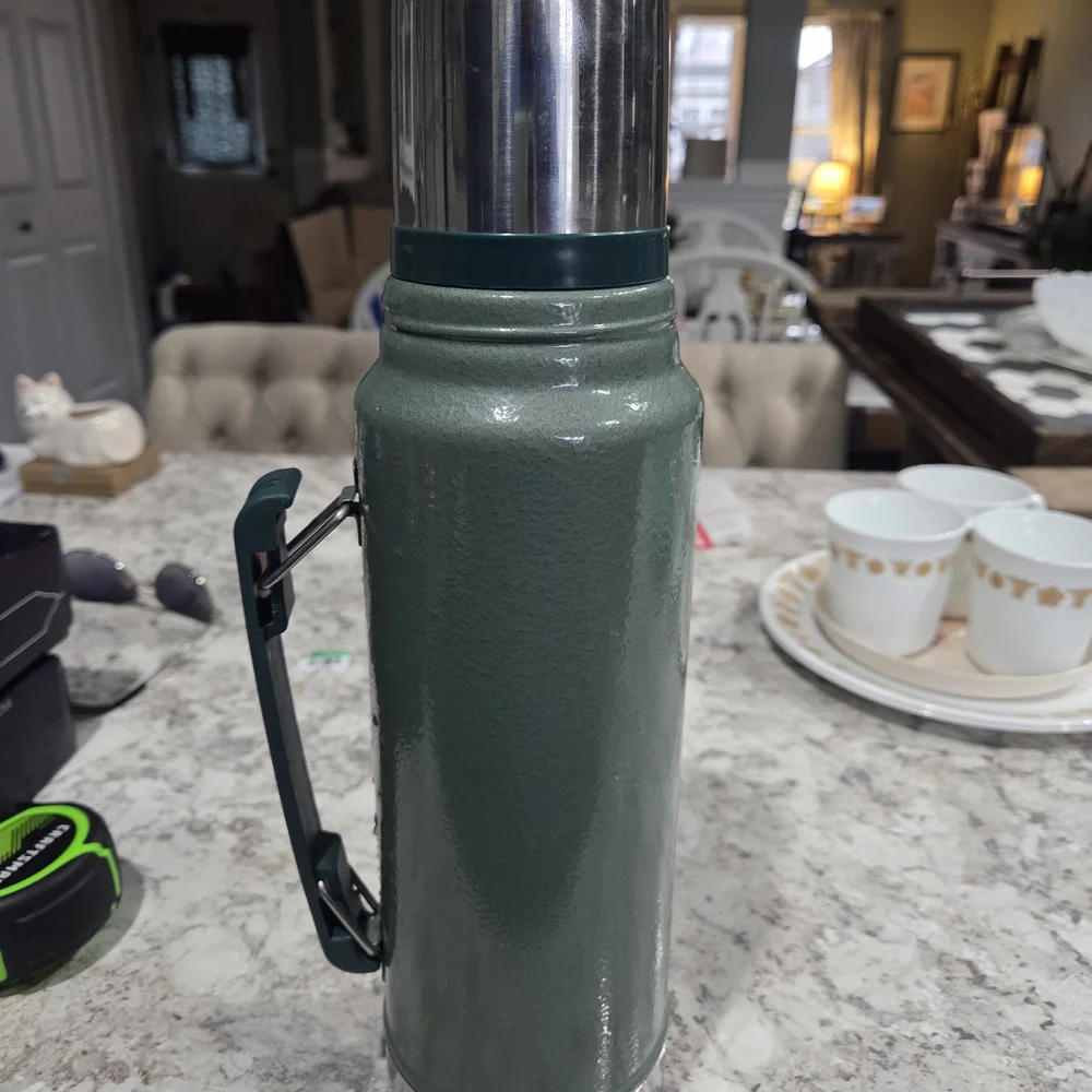 Vintage Stanley Aladdin Classic Green Vacuum Bottle Thermos - Green 1qt - Picture 3 of 12
